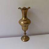 Gilded brass vase with engraved patterns (17 cm)