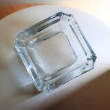 Cendrier en verre de forme carrée
