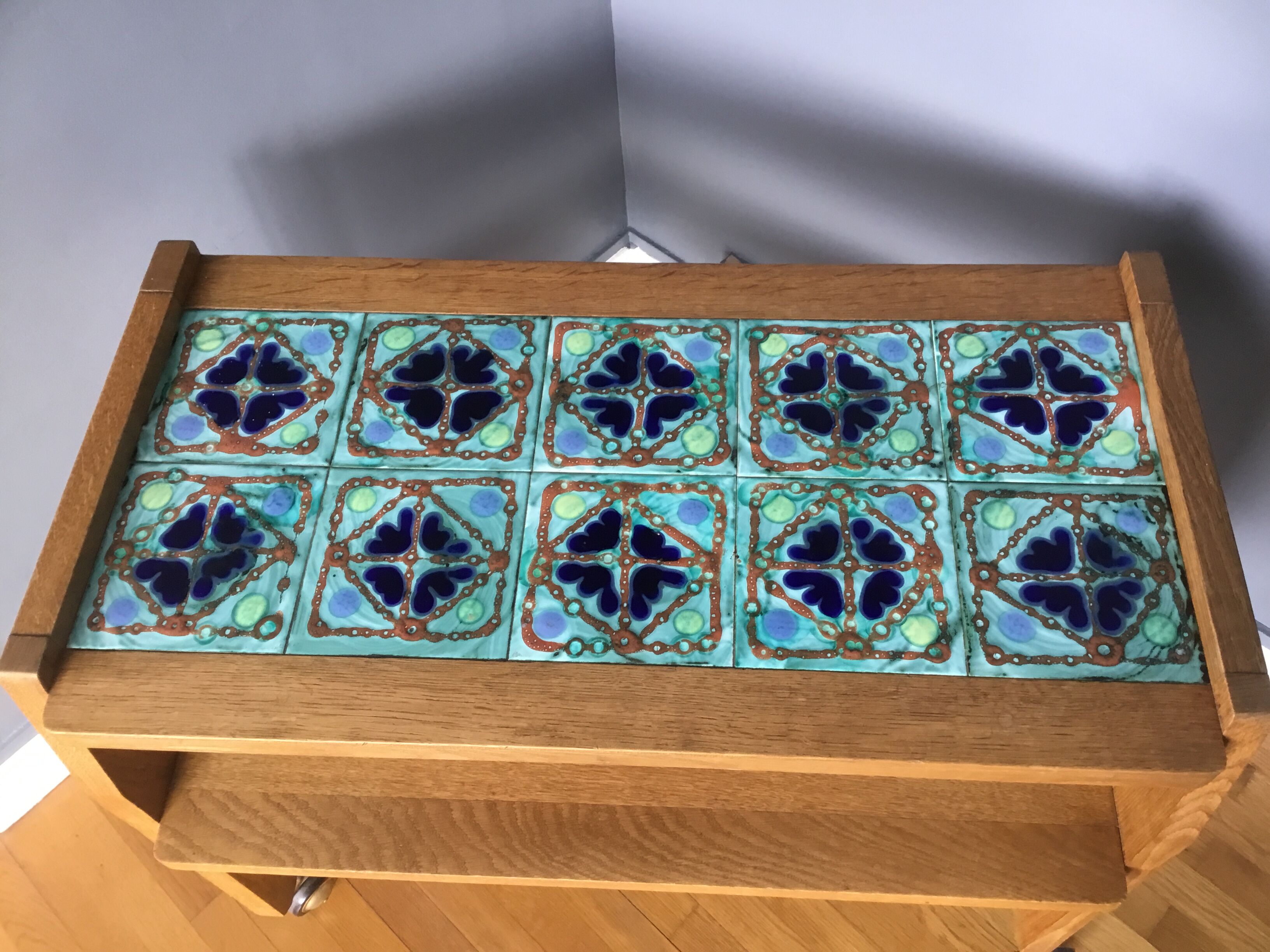 Table by Guillerme and Chambron