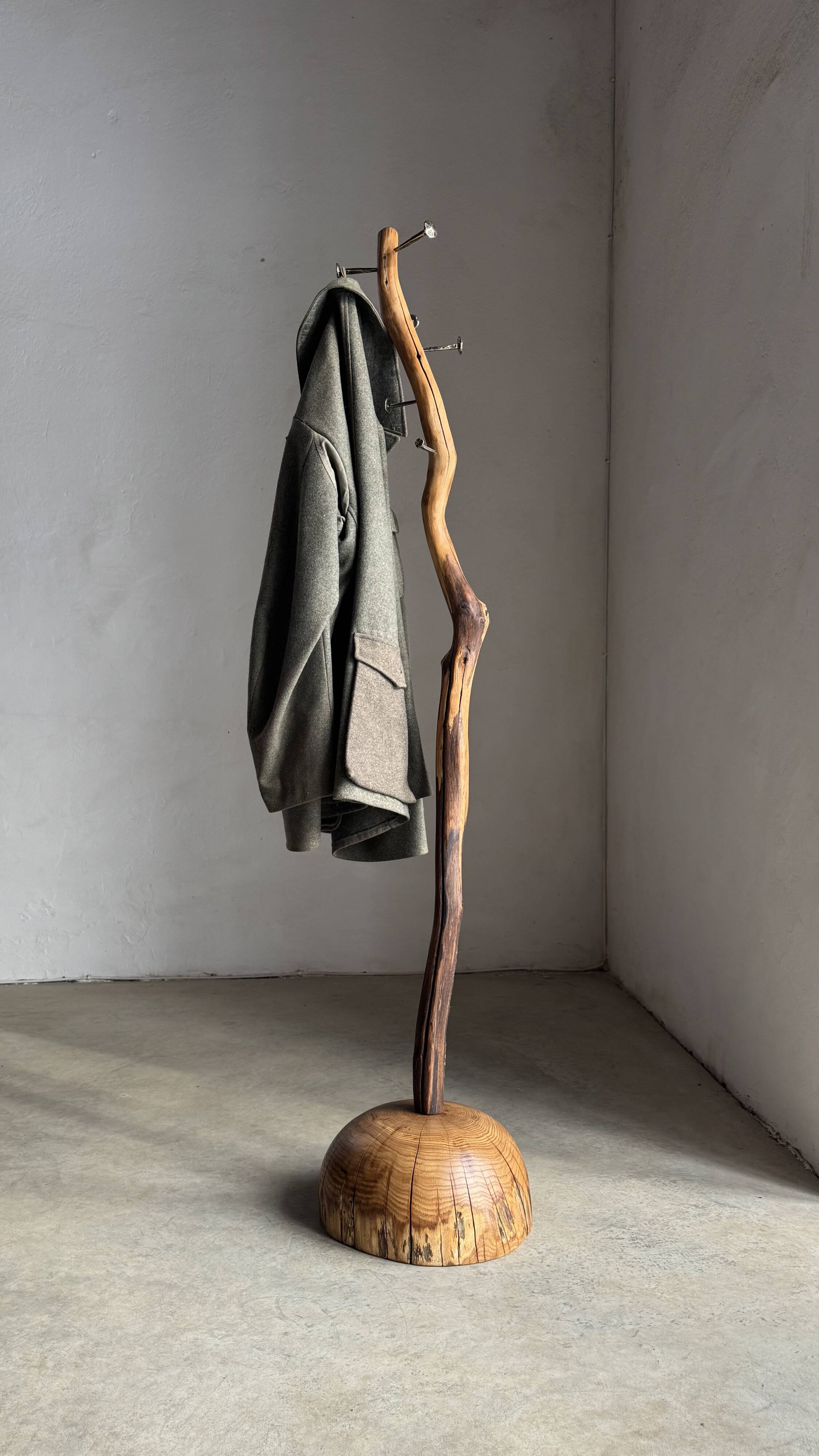Porte-manteau en bois de chêne