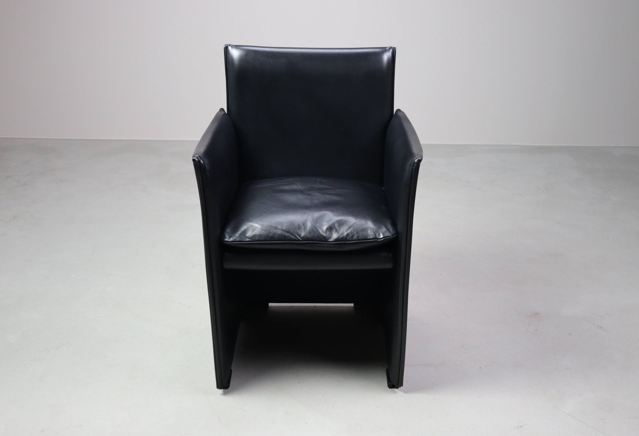 Set of six  Break 401 armchairs by Mario Bellini for Cassina