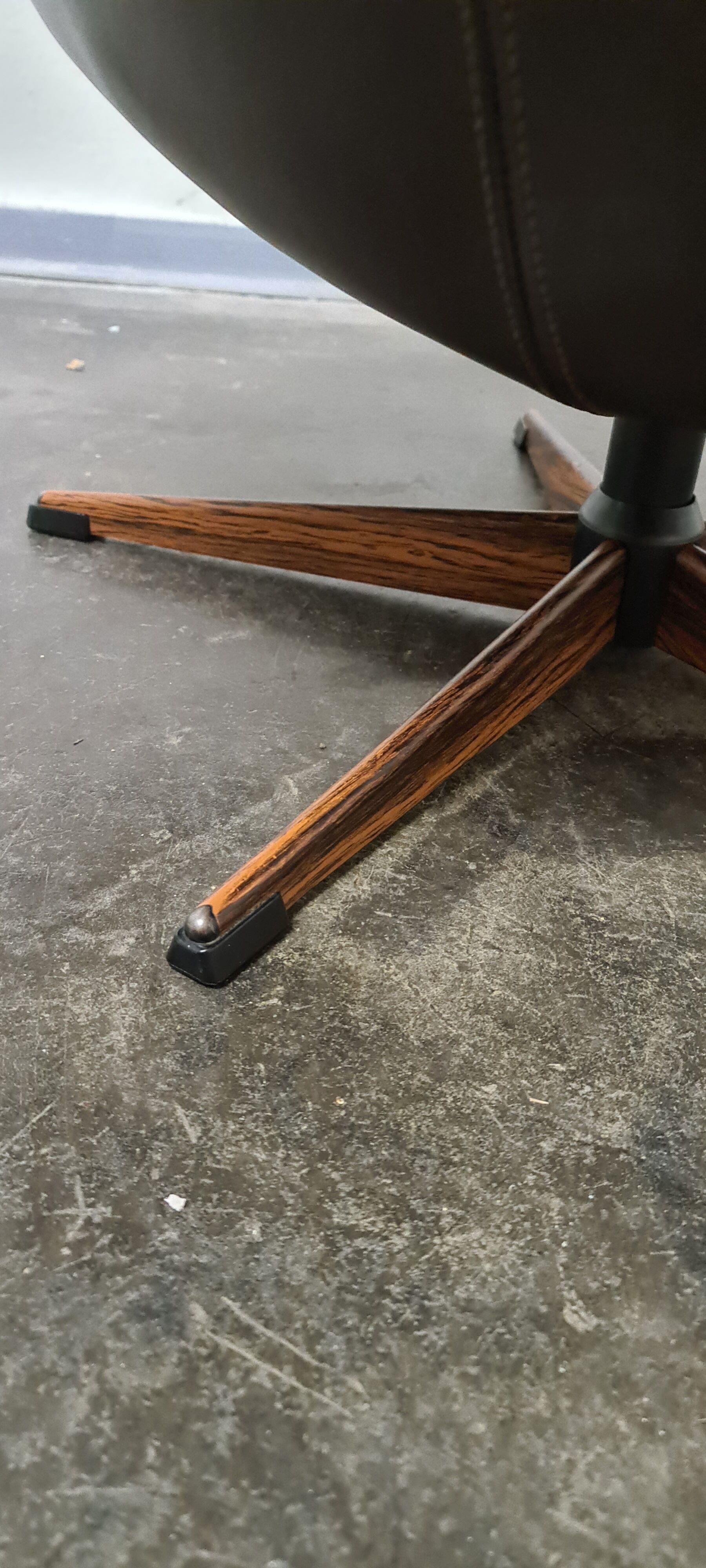 Vintage Danish design arm chair by Bramin