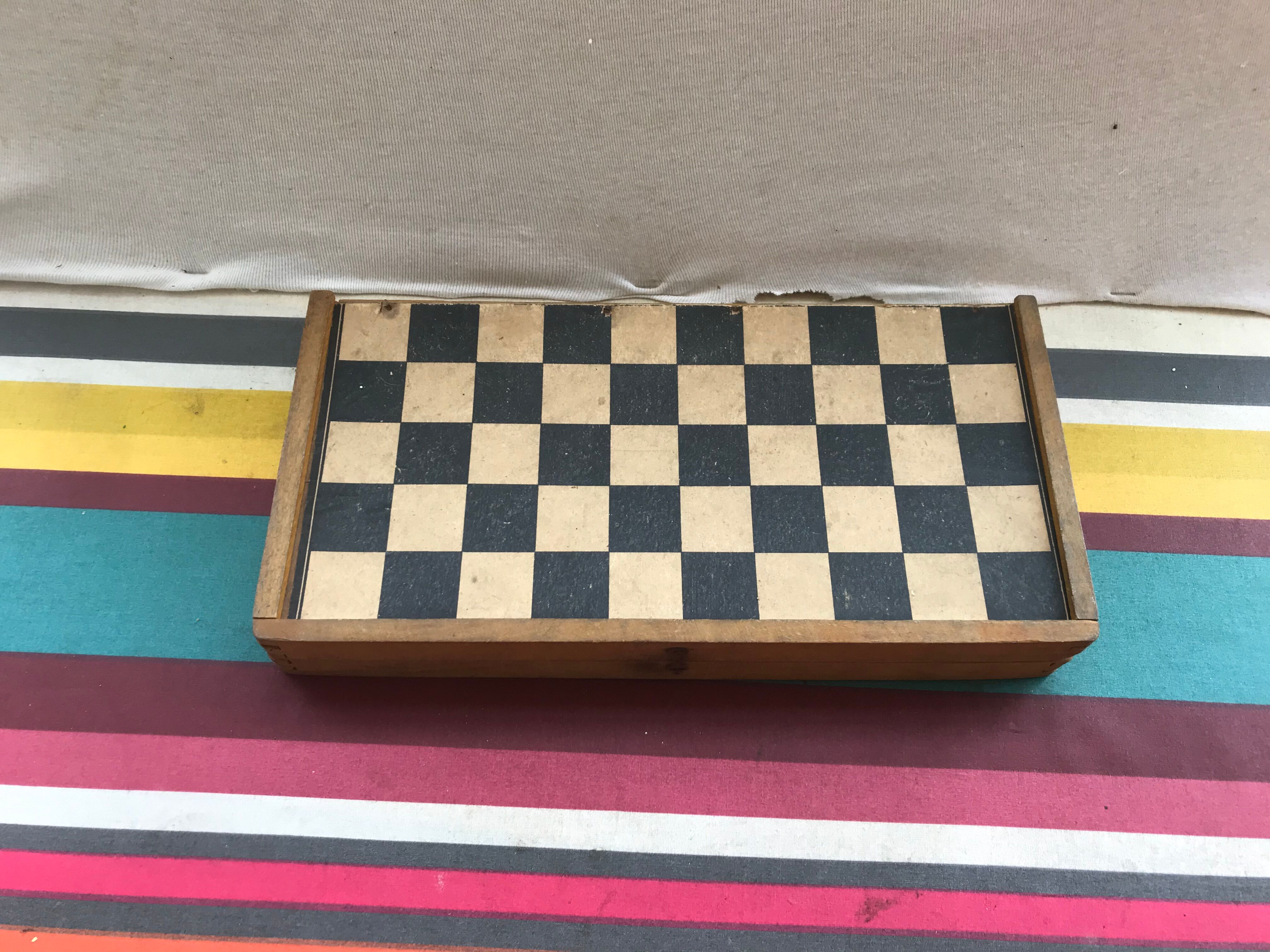 Old ladies game box - backgammon vintage wood fold box