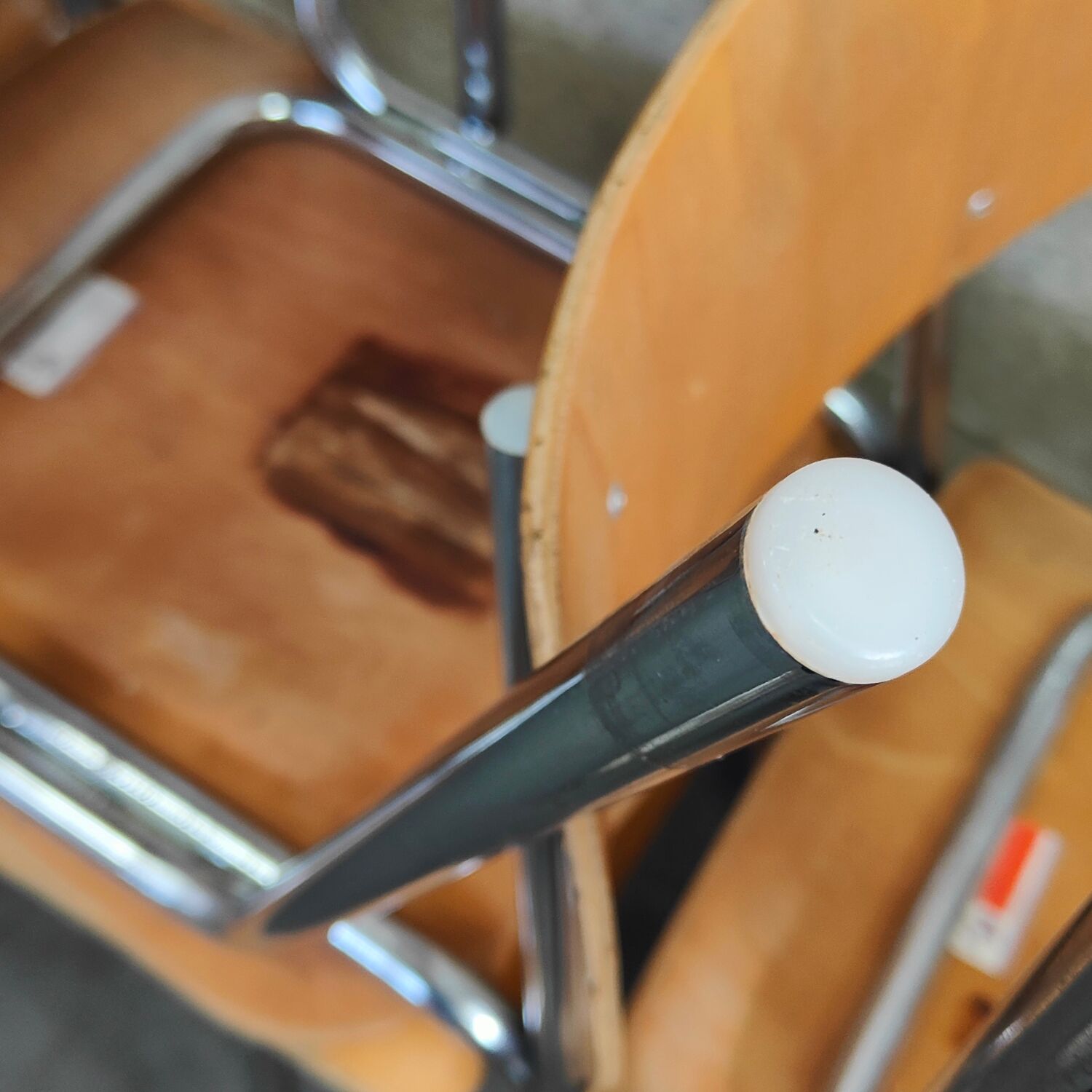 Lot de 22 chaises d'école tchèque " Kovonax" chrome et bois 1950