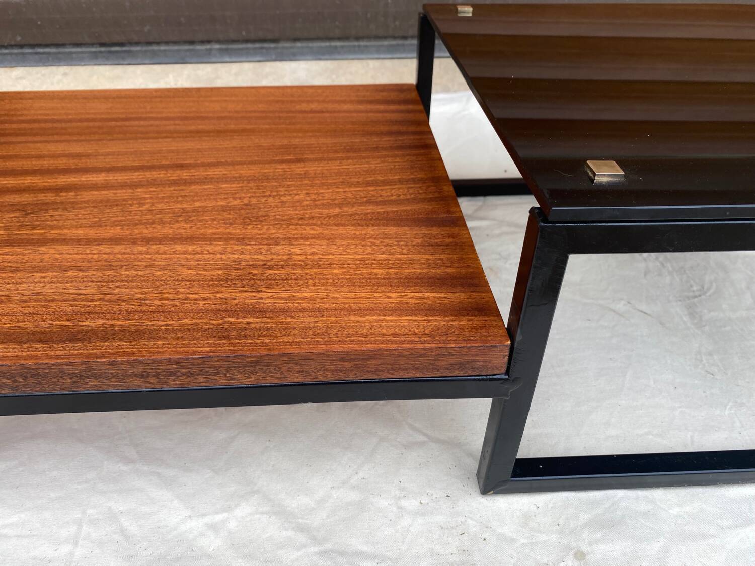 Meubles HD coffee table
