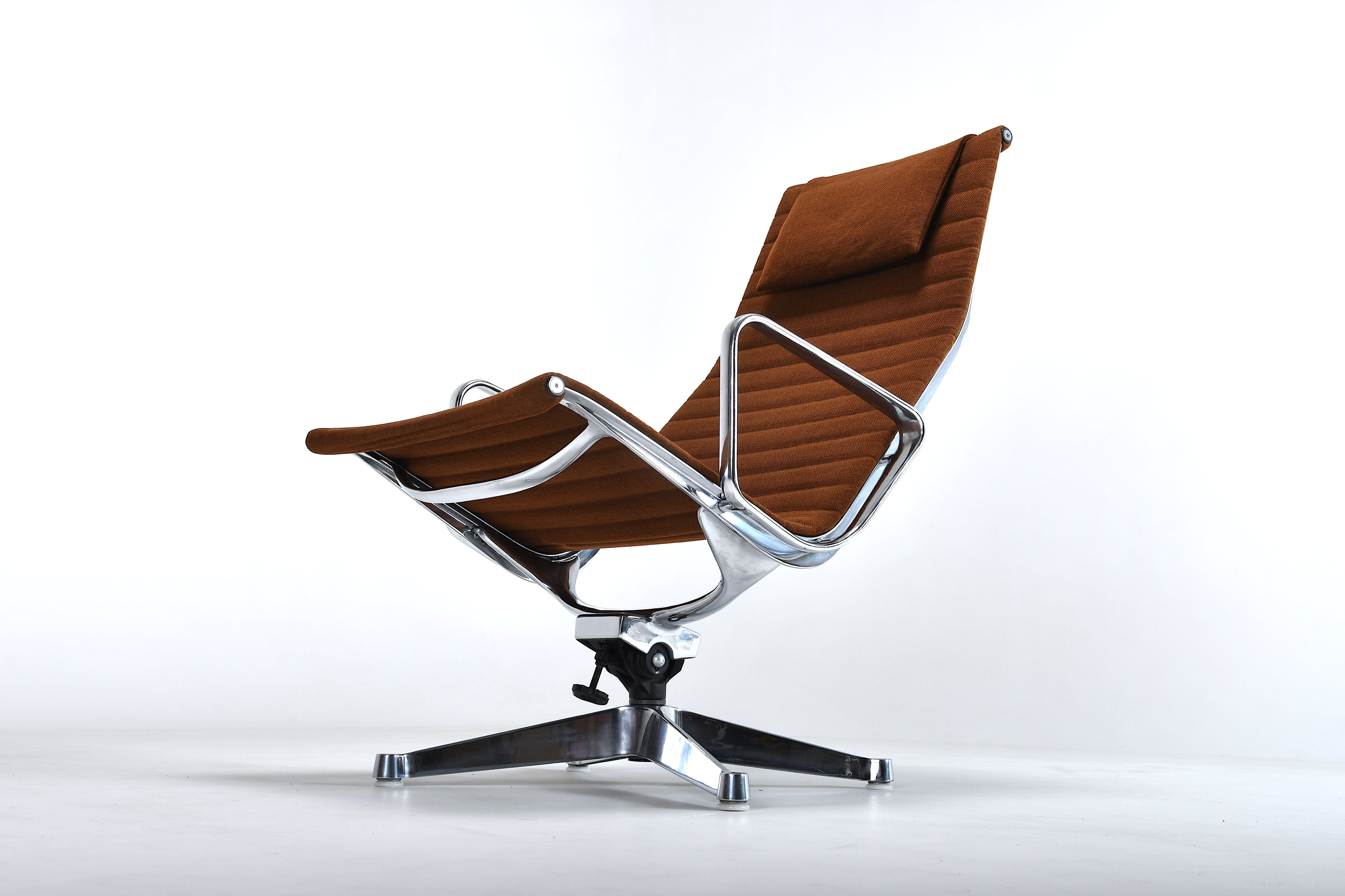 Lounge armchair EA 124 by Charles and Ray Eames
