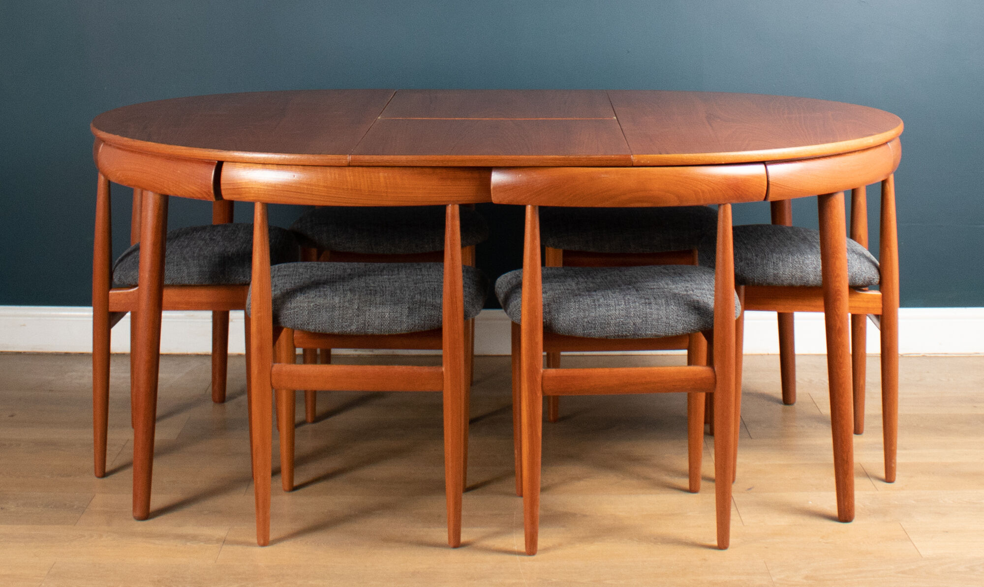 "Roundette" teak dining table & 6 chairs by  Hans Olsen for Frem Rølje 1960