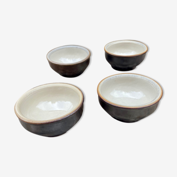 Set of 4 stoneware bowls