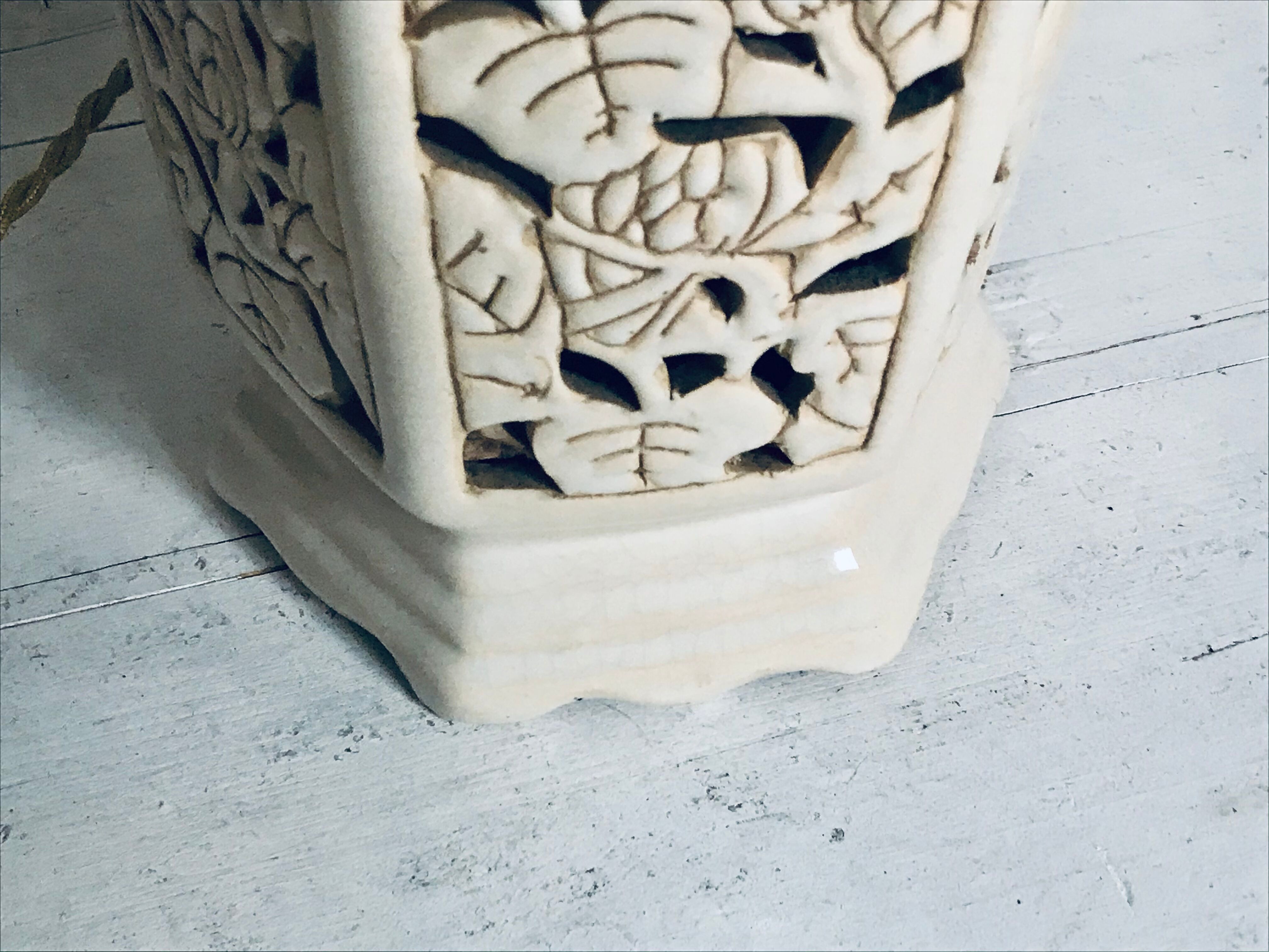 Vintage open ceramic lamp