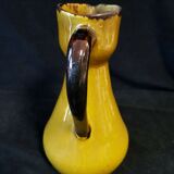 Veneer pitcher in varnished reeds