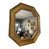 Octagonal mirror