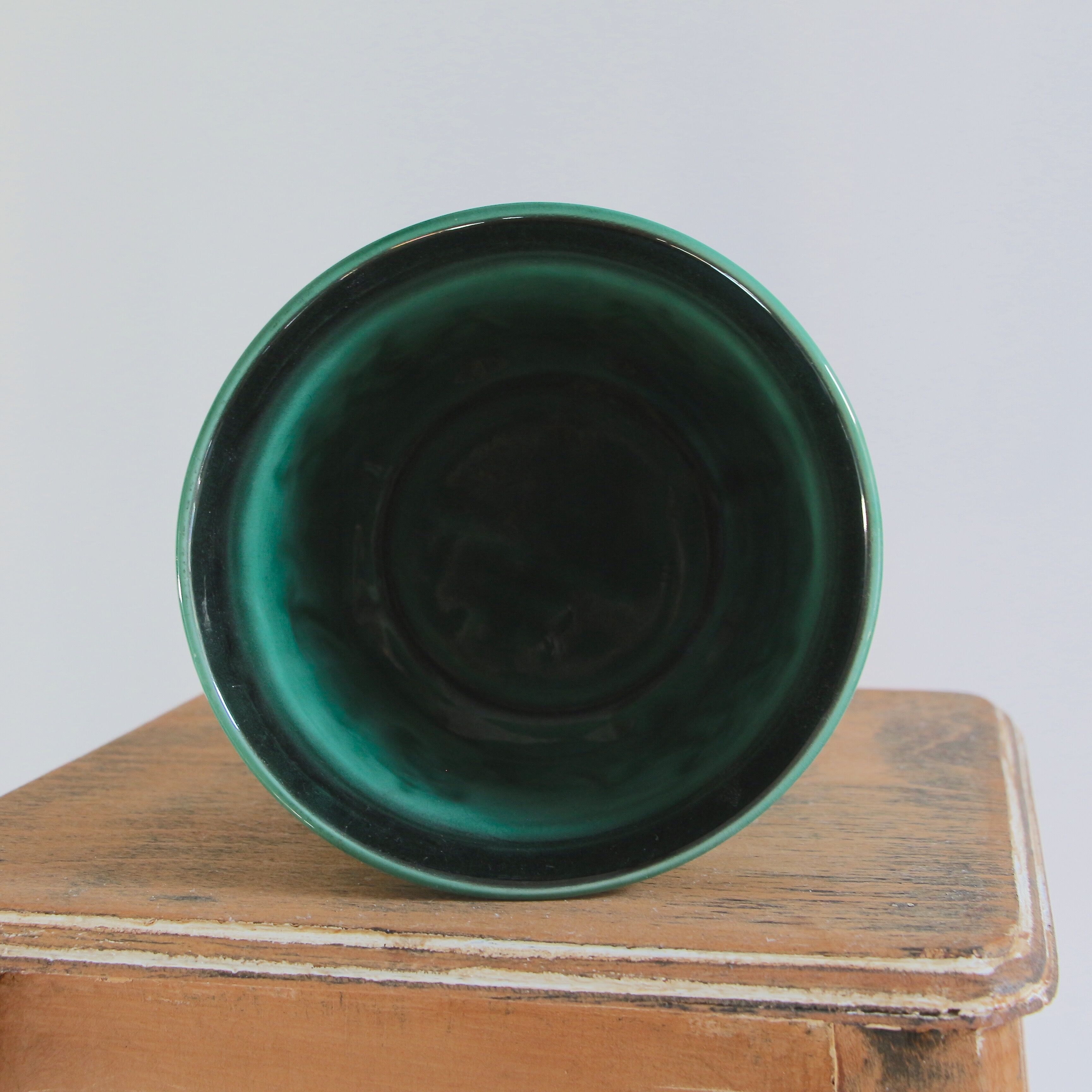 English porcelain pot cover