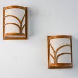 Paire de lampes murales en rotin de style moderne du milieu du siècle