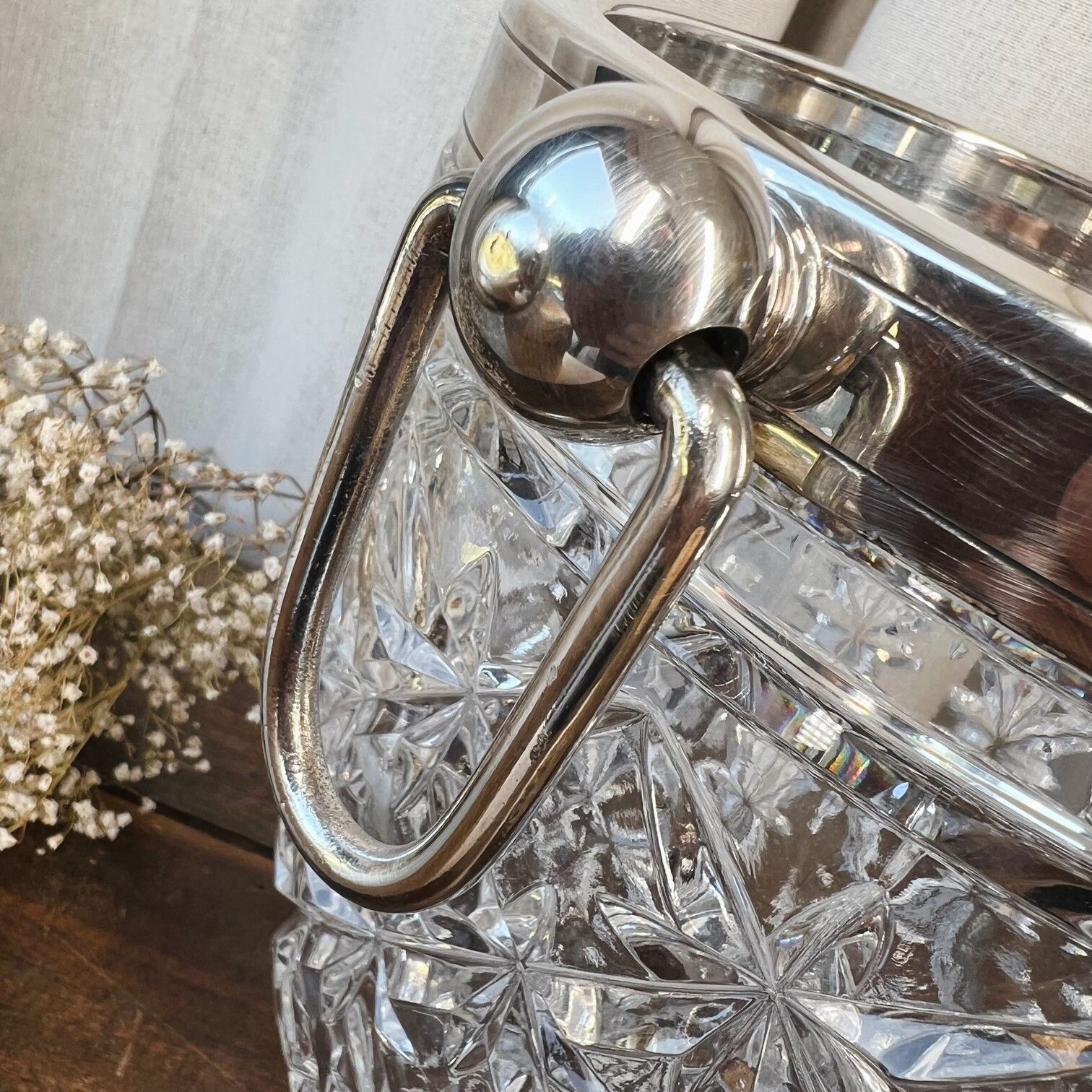Champagne bucket in cut glass and stainless steel