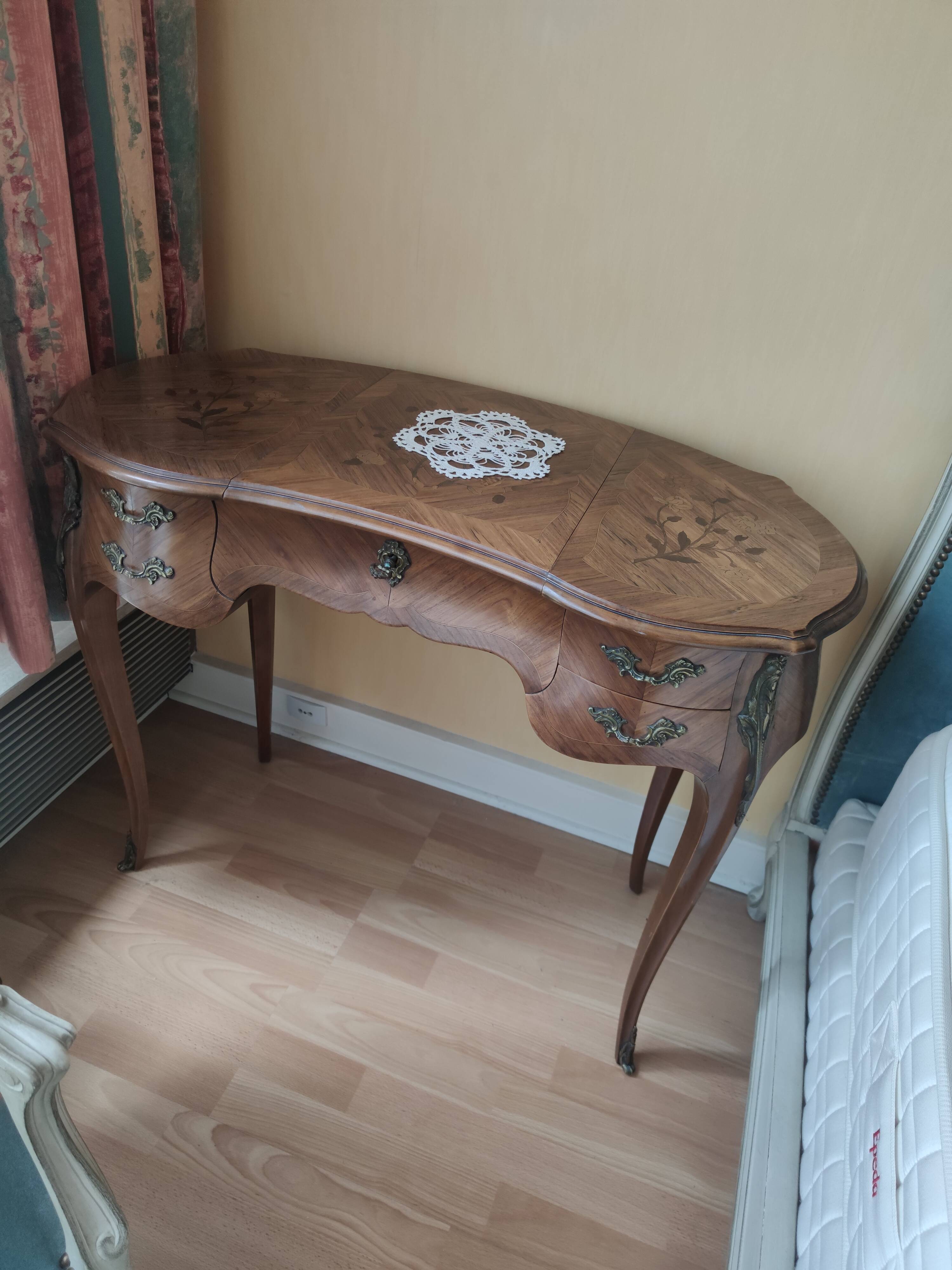 Inlaid dressing table with lifting mirror – Louis XV style, precious wood