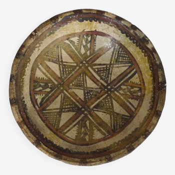 Kabyle Berber Iddequi plate dating from the end of the 19th century or beginning of the 20th