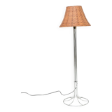 Floor lamp with rattan shade