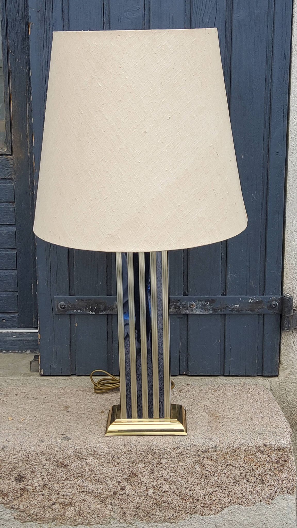 Hollywood Regency style Le Dauphin lamp from the 70s/80s in gilded brass and silver metal