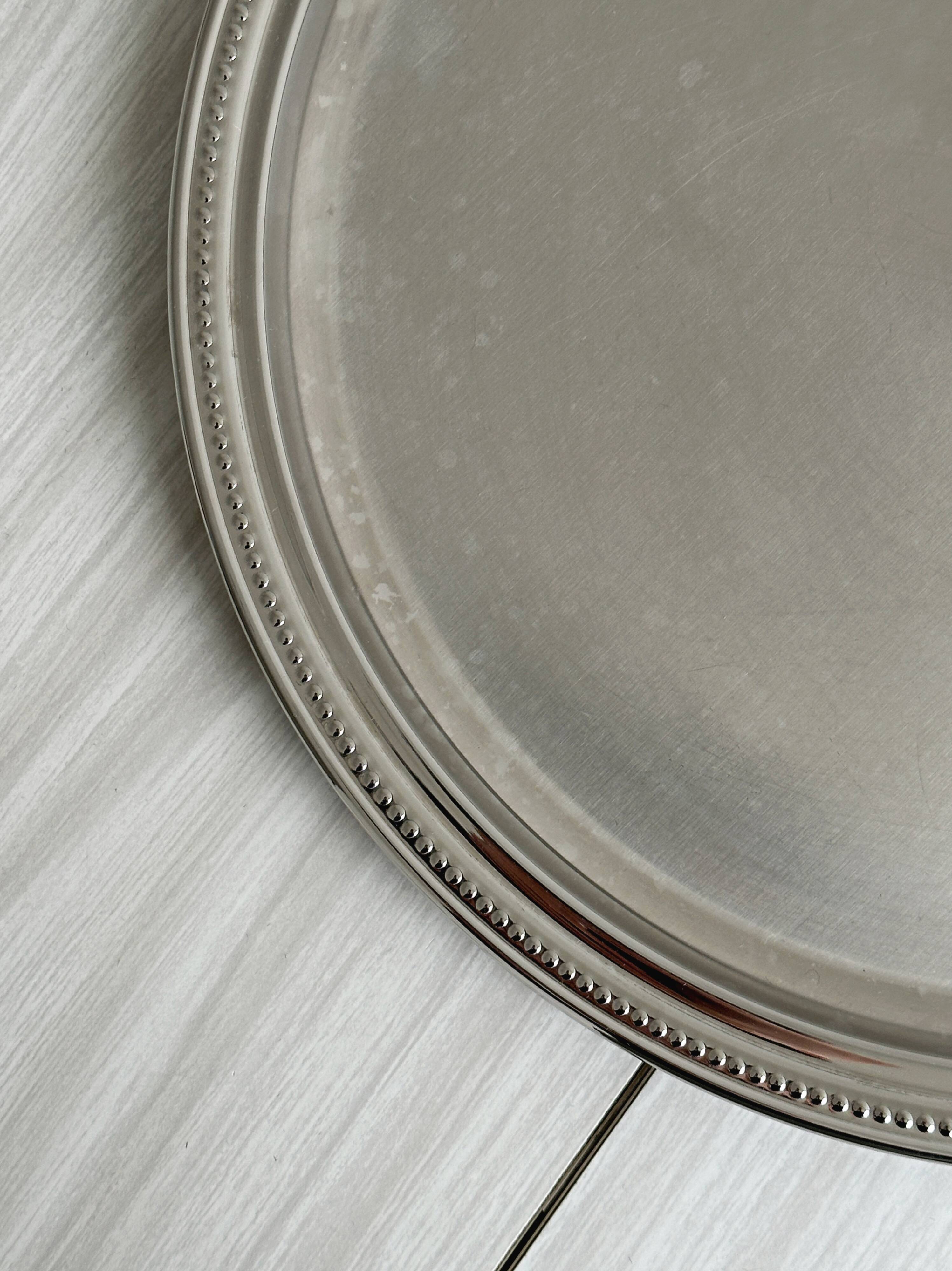 Round metal mirror tray