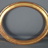 Old oval frame gilded wood with gold leaf 58.5x48.5 cm, foliage 49.8x40.8 cm SB