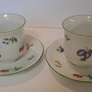 Two cups and saucers in fine porcelain, orchard model.