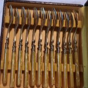 Box of 12 dessert forks