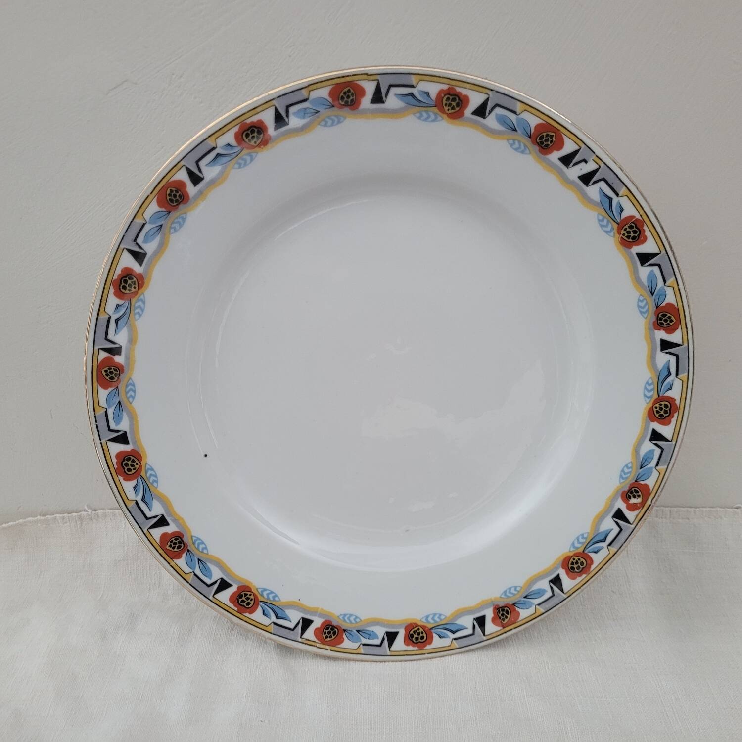 Round Art Deco plate MLV France 1930s