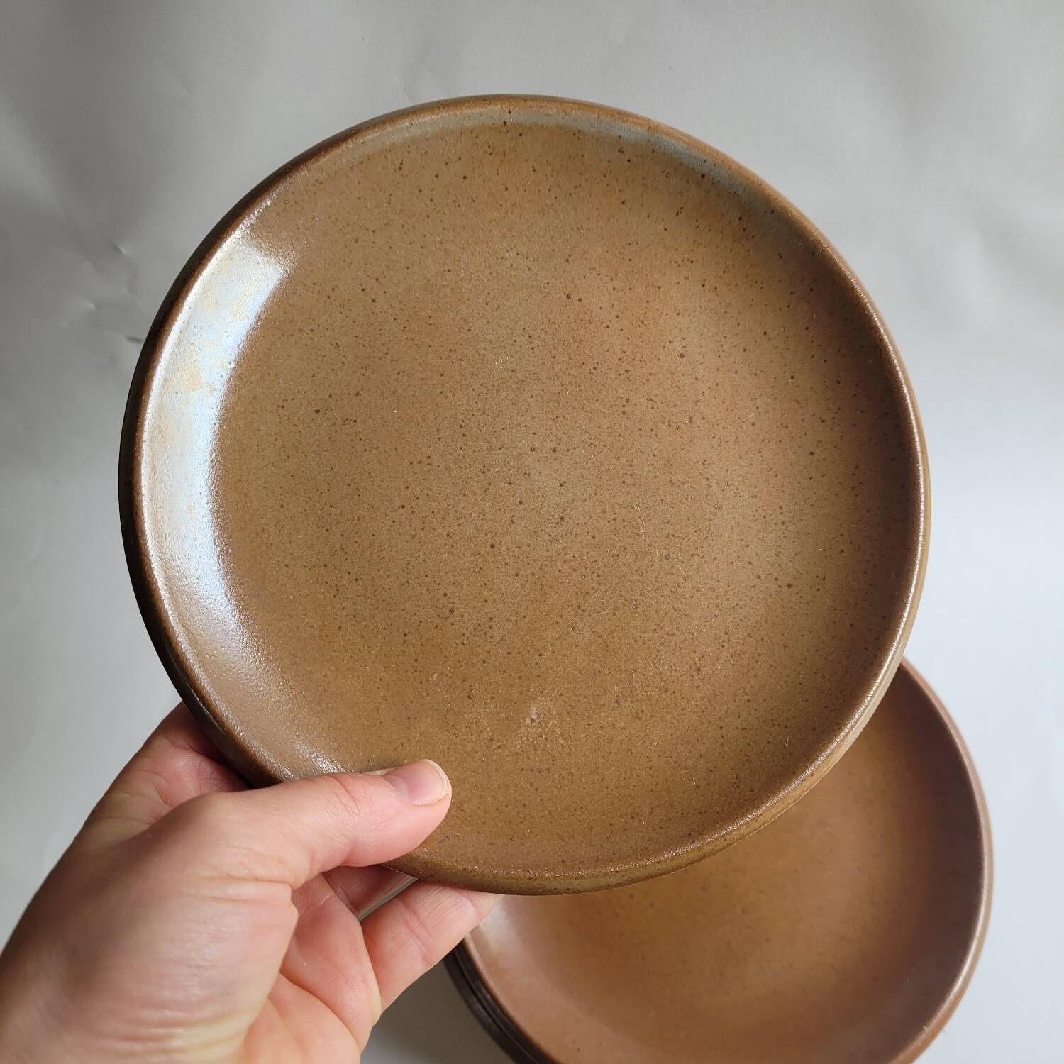 Stoneware dessert plates
