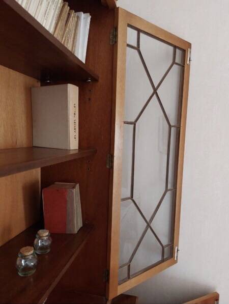 Mapple's English Yew Dresser