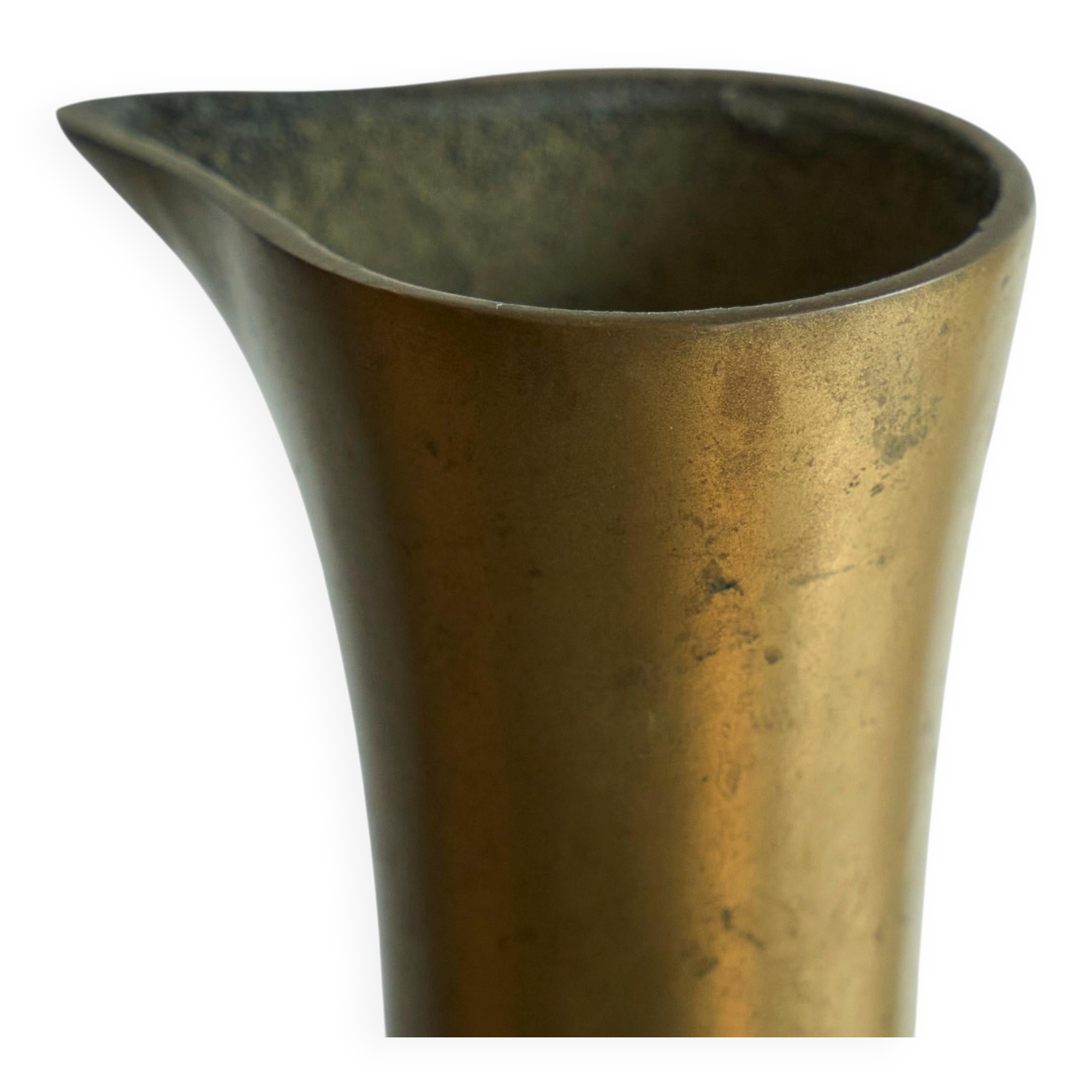 Antique brass fountain from the 19th century.