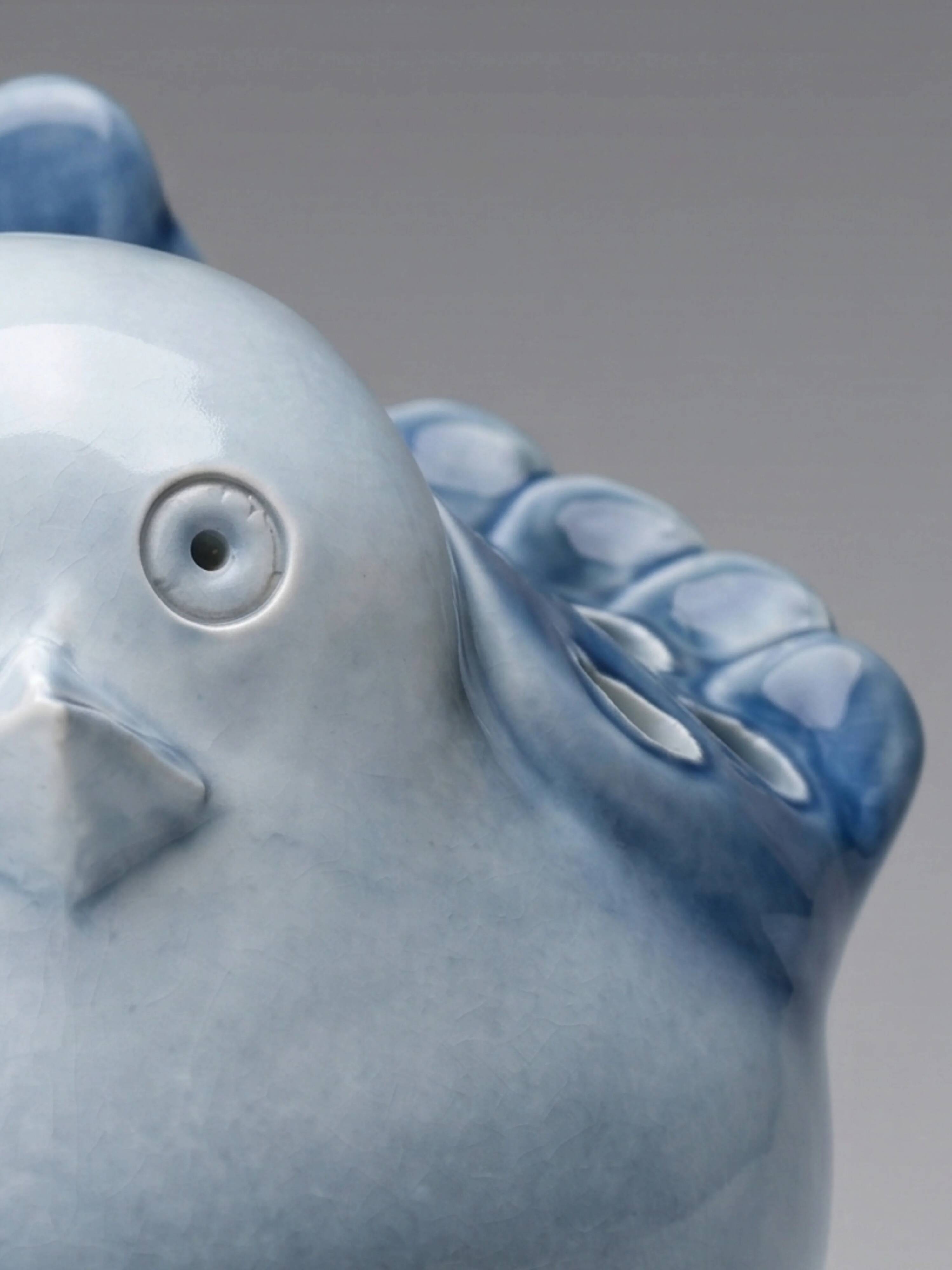 Decorative porcelain bird Virebent – Vintage French ceramics