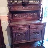 Buffet type serving table