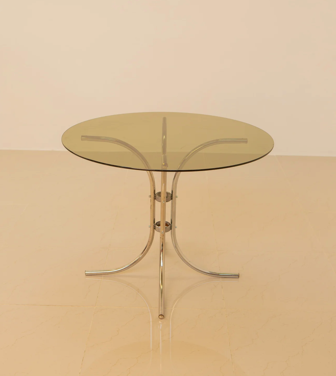Tulip dining table and smoked glass 80's