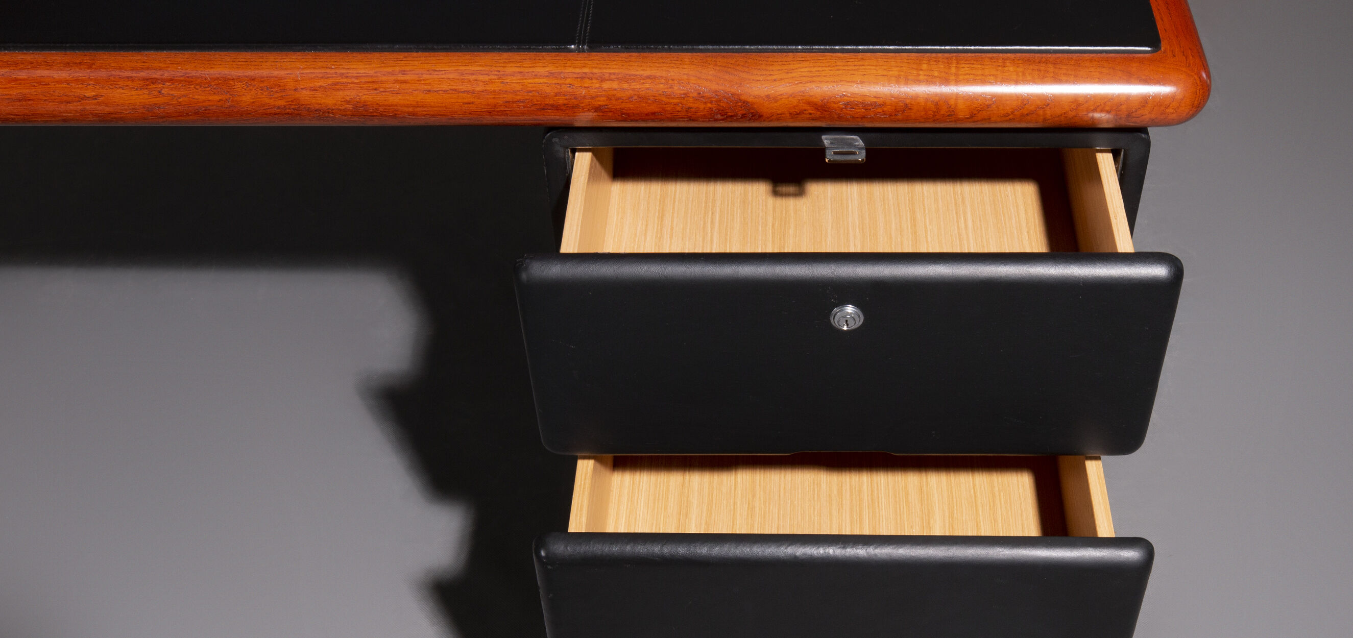 Warren Platner executive desk, Knoll International