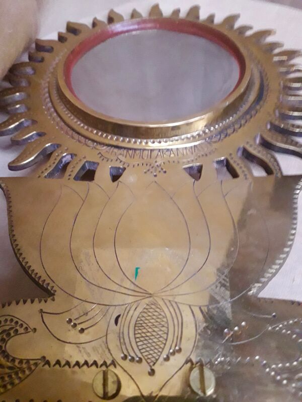 Miroir magique AranMula Kannadi du Kerala Lotus soleil 20x31cm