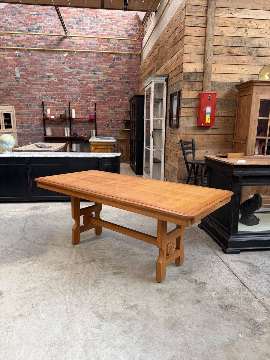 Table à rallonges Guillerme et Chambron pour « Votre maison »