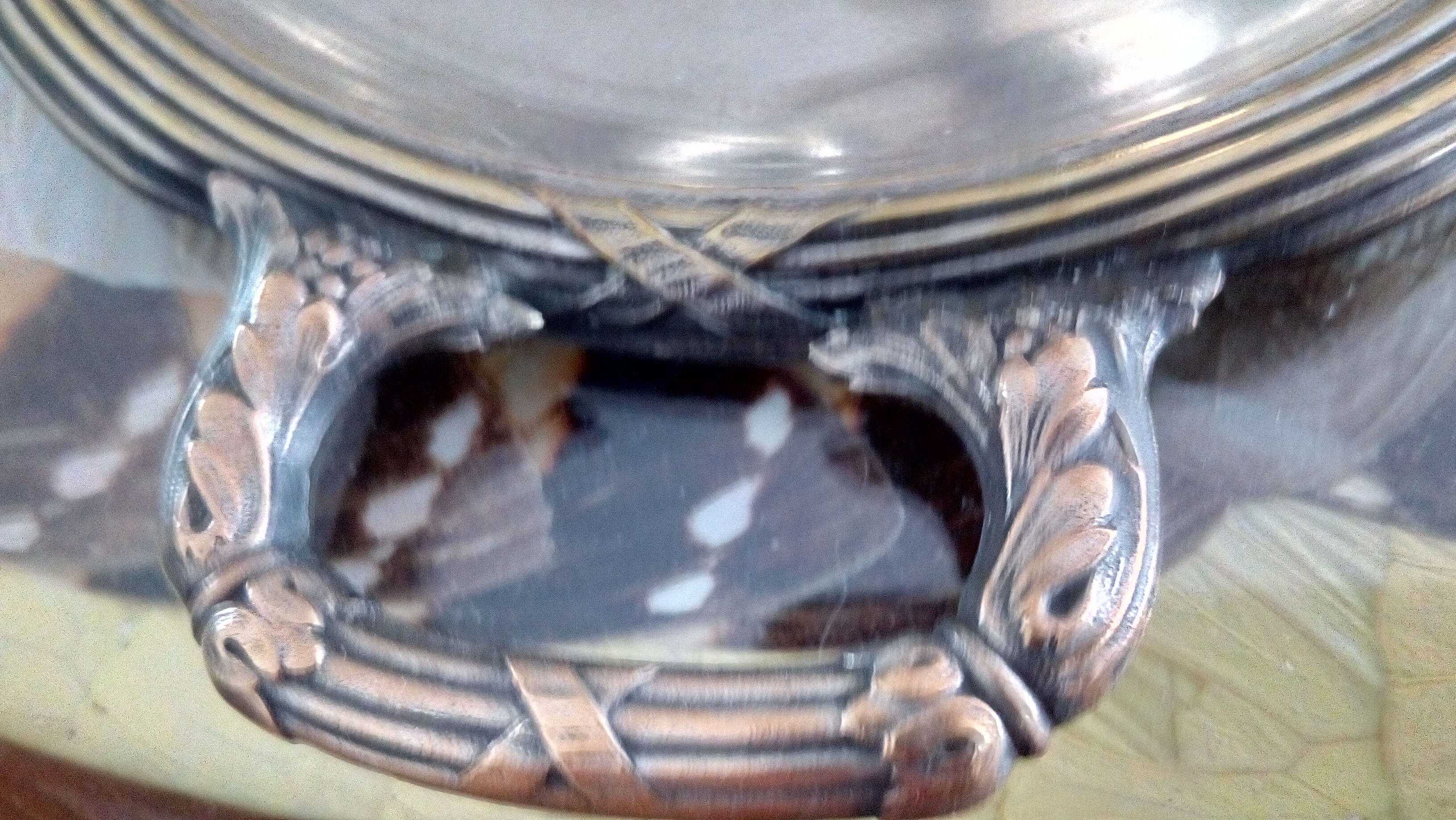 Silver metal liquor service