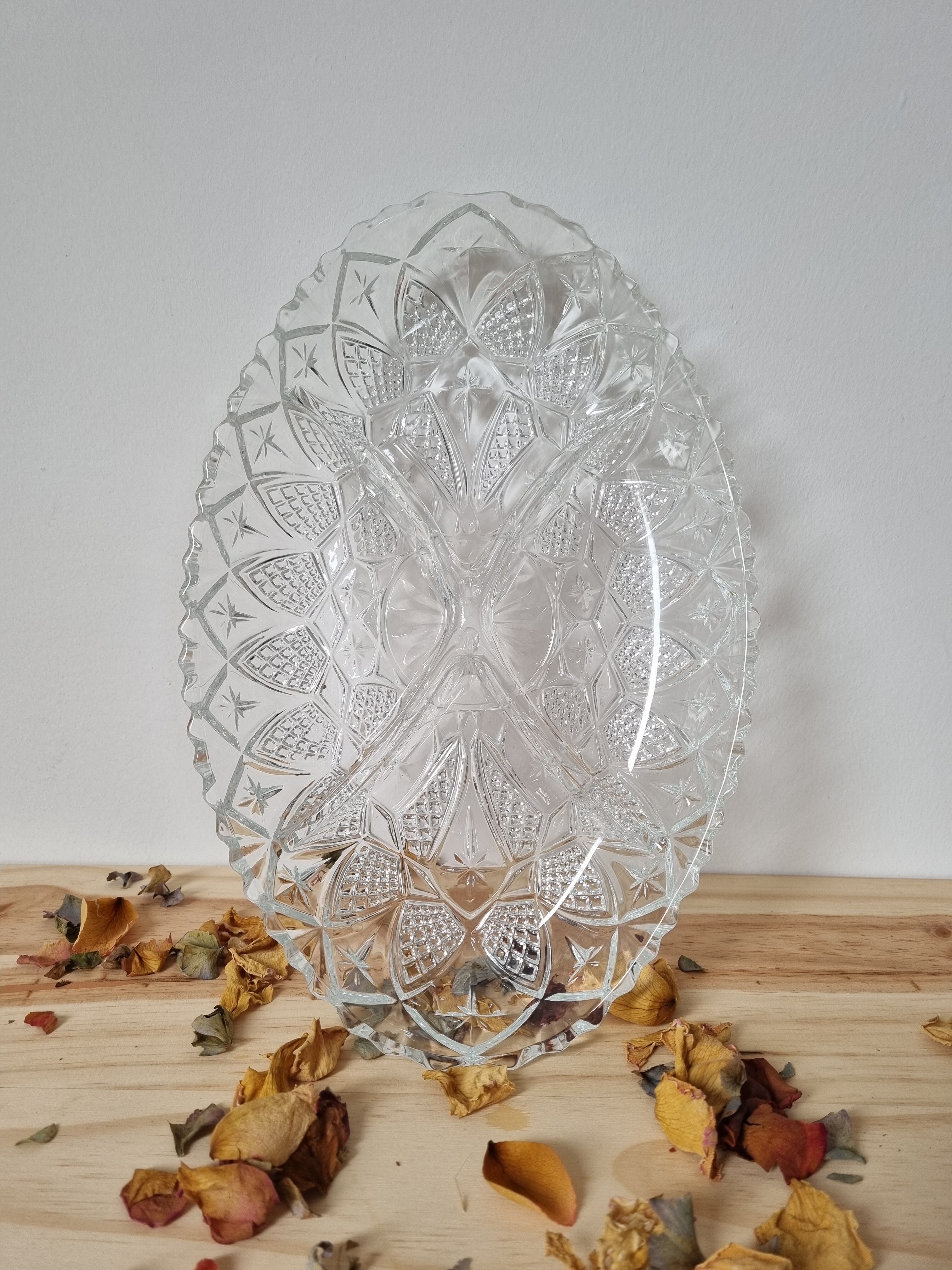 Aperitif dish compartmentalized vintage oval chiseled glass
