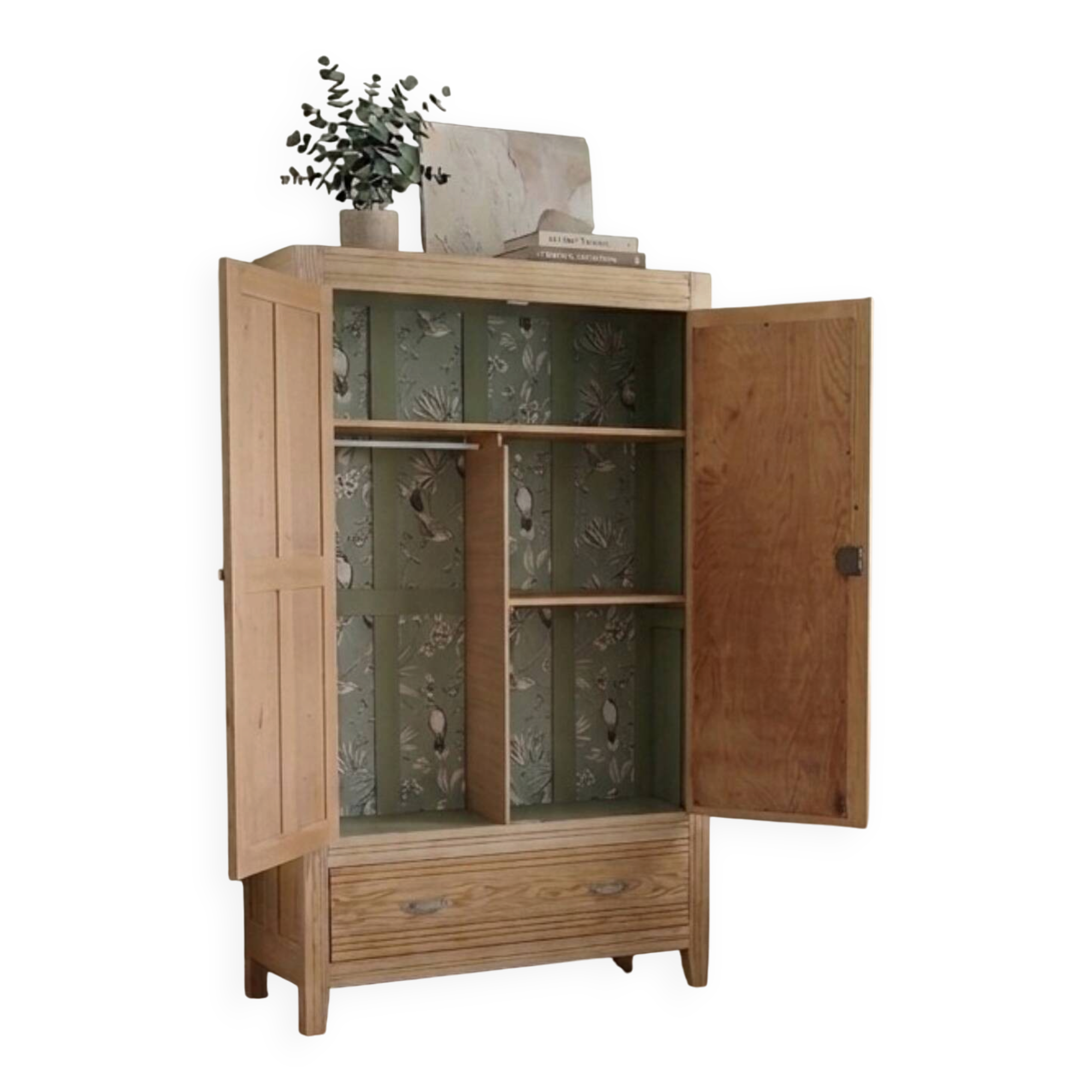 Armoire art deco