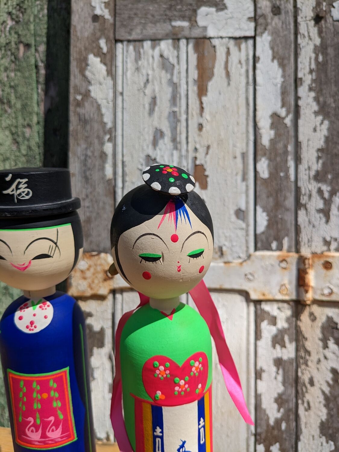 Kokeshi doll as a couple