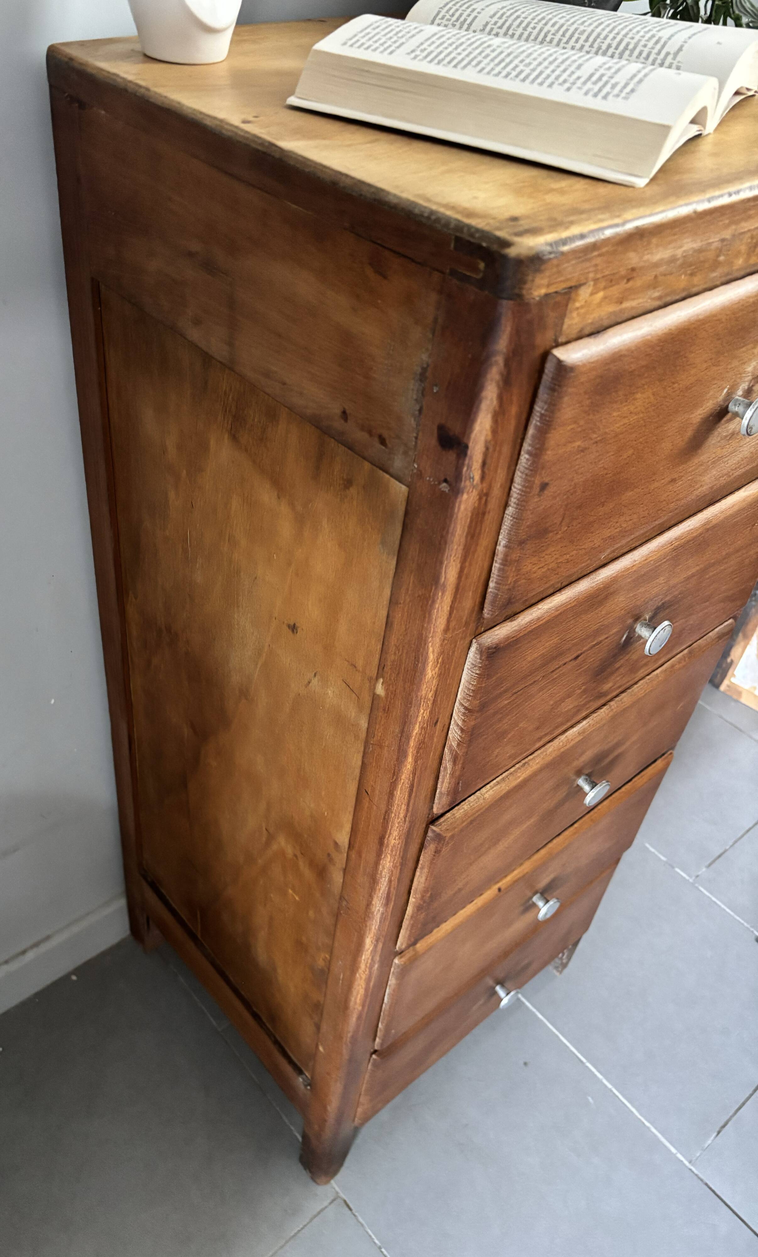 Vintage 1960s oak chest of drawers