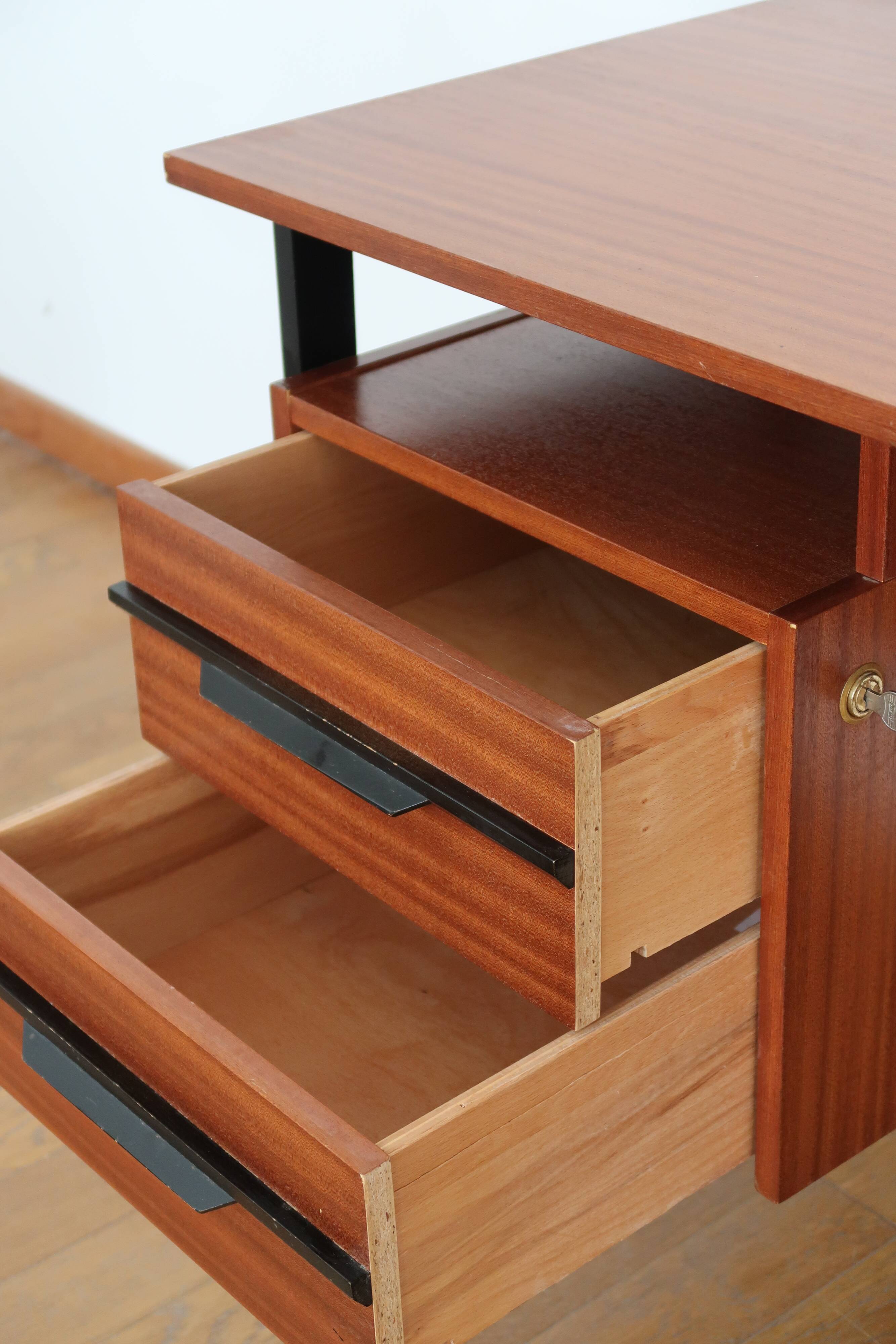 Bureau danois 60's