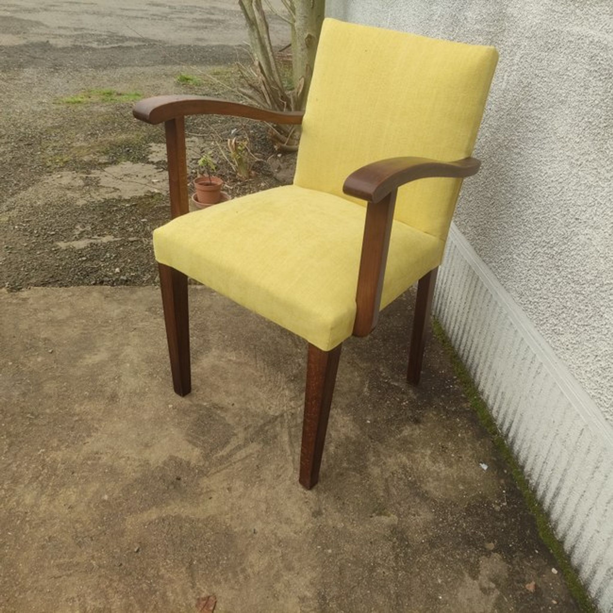 Bridge chair