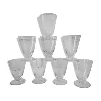 Lot de 8 verres à digestif en cristal gravés années 30