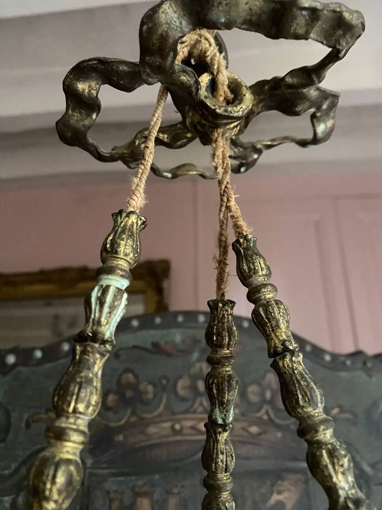 Lustre montgolfière Louis XVI – Bronze doré & pampilles – Époque 1900