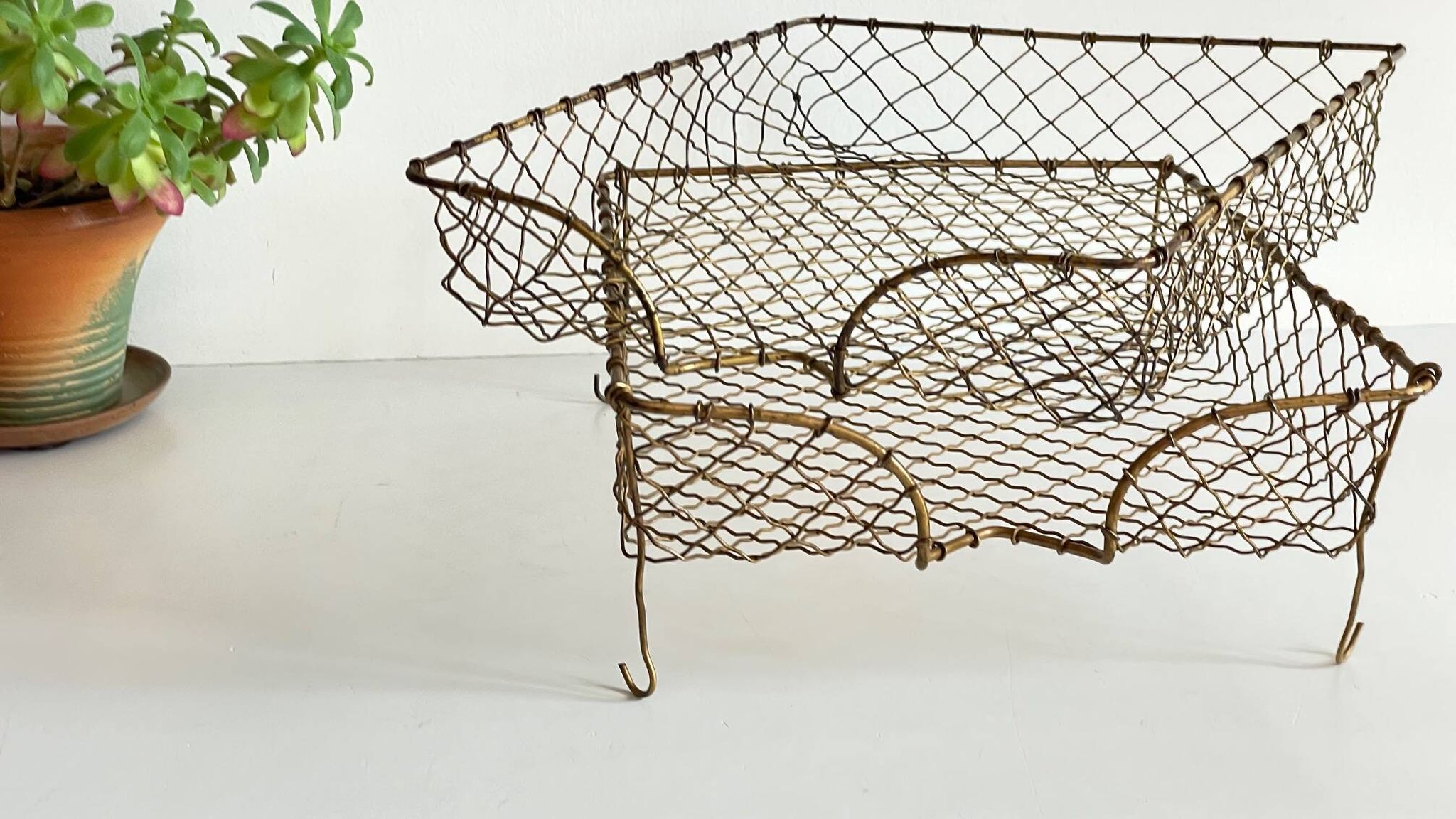 Bannettes empilables fil de laiton vintage