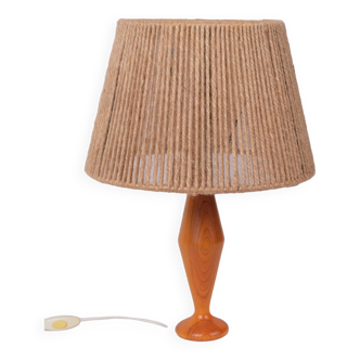 Wooden lamp and rope