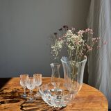 Small vintage Arcoroc Codec glass salad bowl with stylized petal patterns