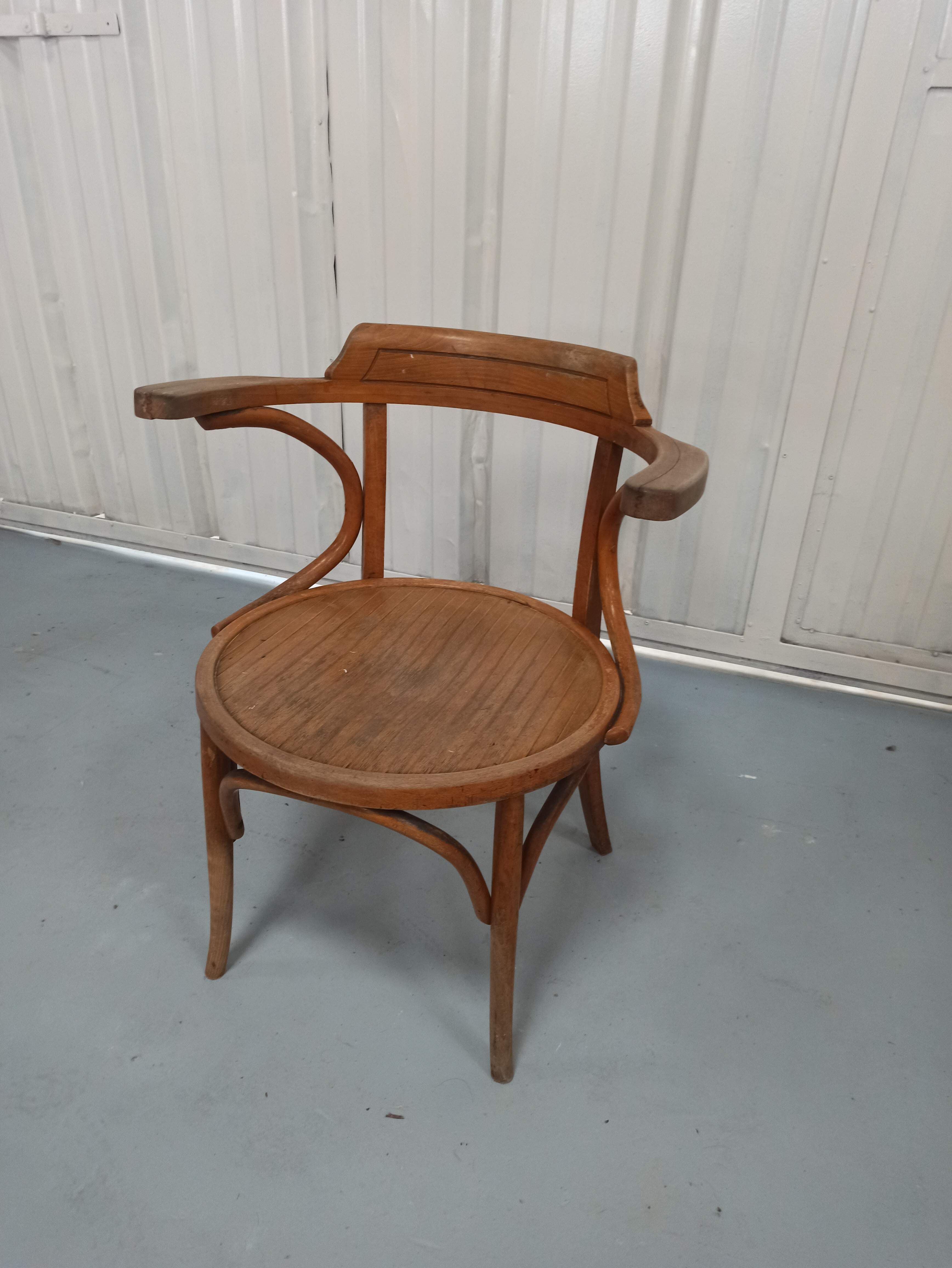 Fauteuil de bureau en bois courbé ... gout Fischel