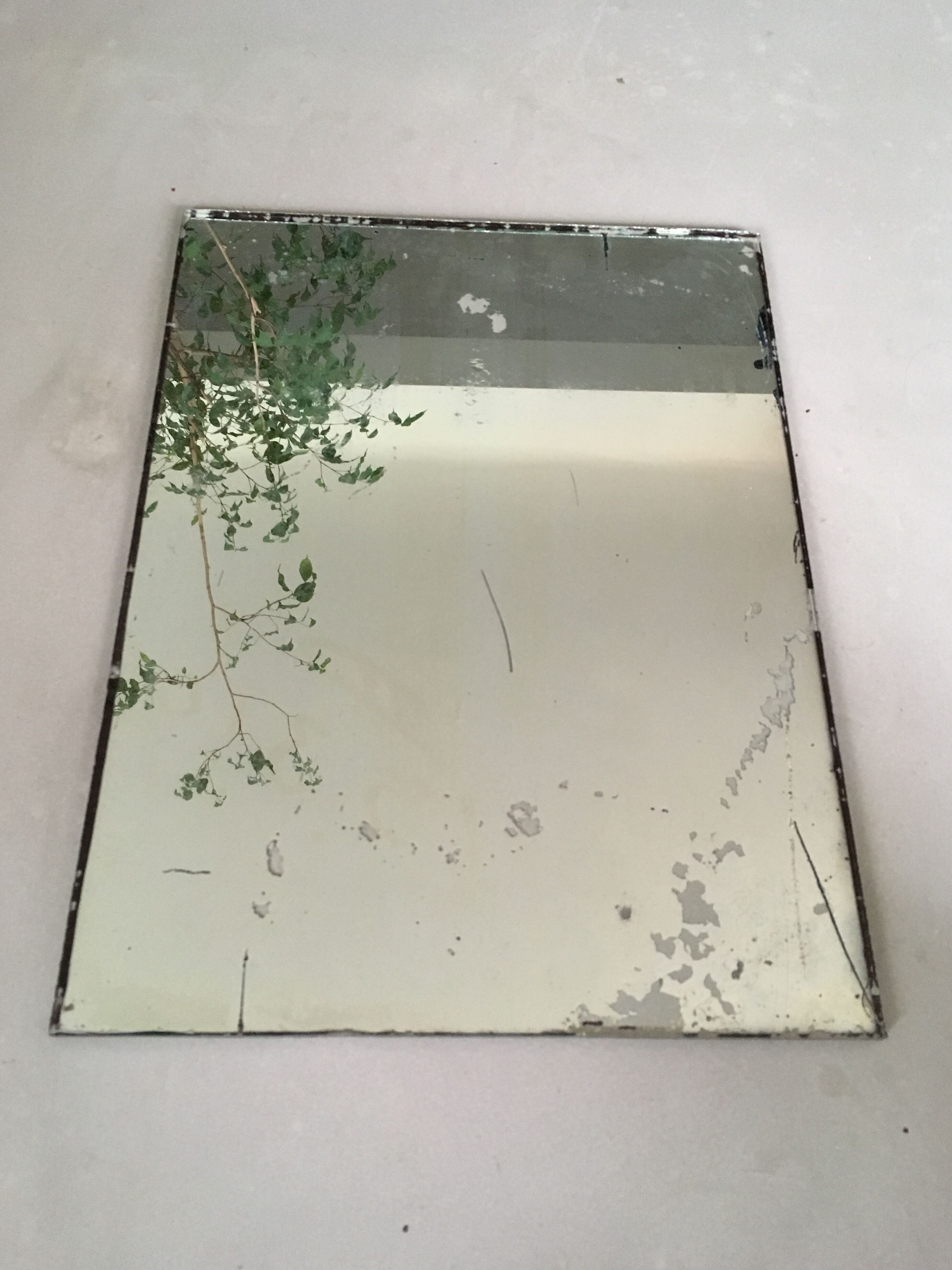 Miroir piqué ancien 36x48 cm